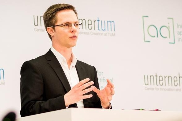 Dr. Andreas Liebl